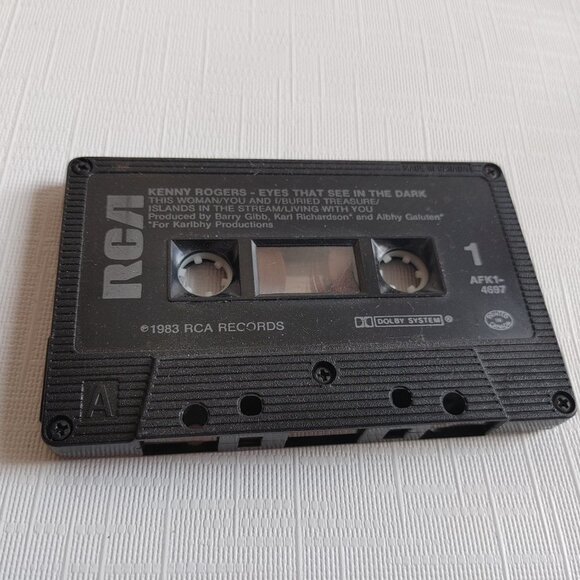 Kenny Rogers Eyes That See In The Dark Cassette 1983 - Picture 2 of 2